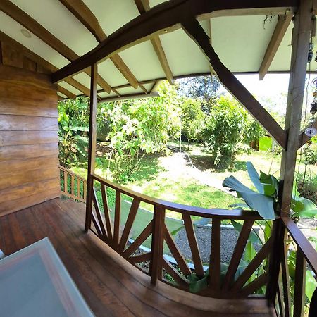 Guápiles Centro Ananda B&B 외부 사진