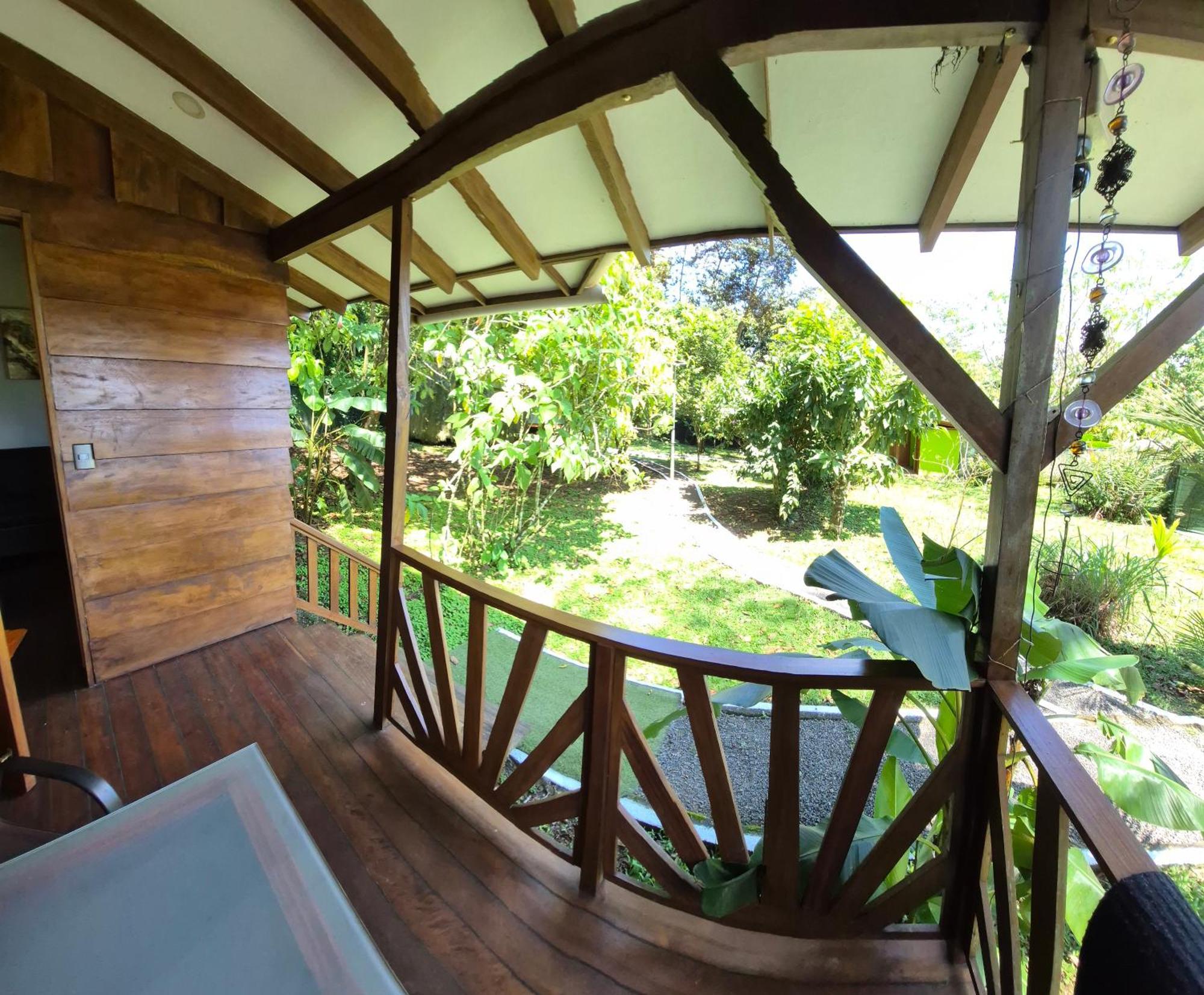 Guápiles Centro Ananda B&B 외부 사진