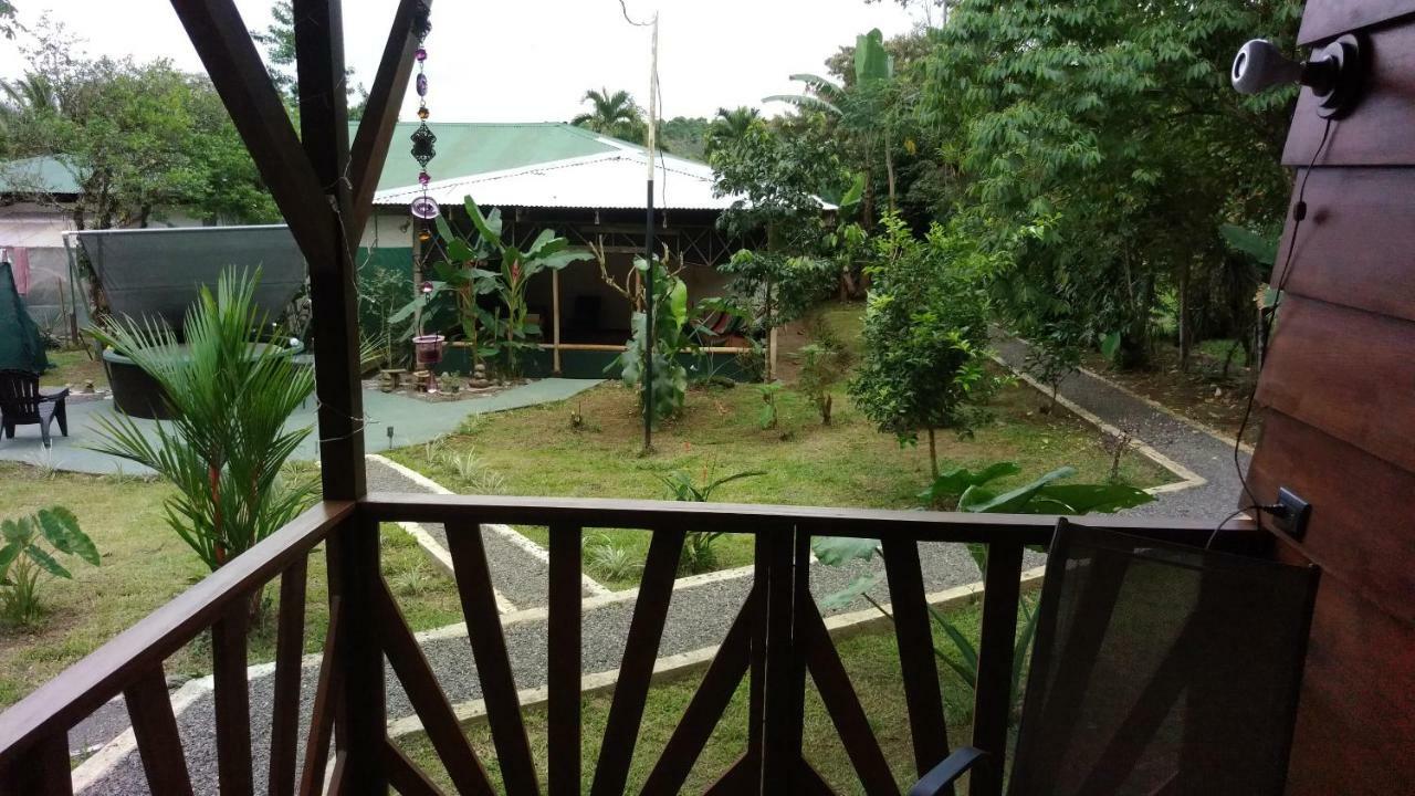 Guápiles Centro Ananda B&B 외부 사진
