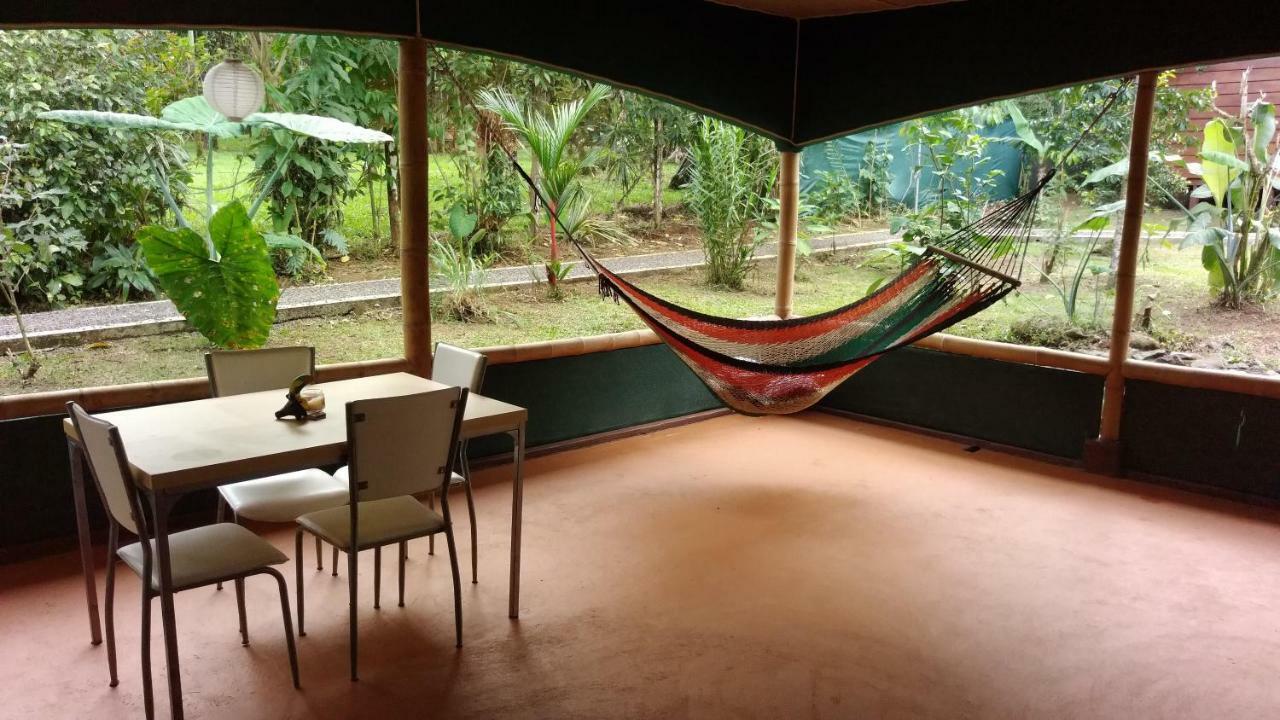 Guápiles Centro Ananda B&B 외부 사진